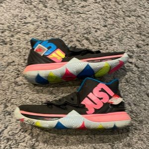 Nike kyrie 5